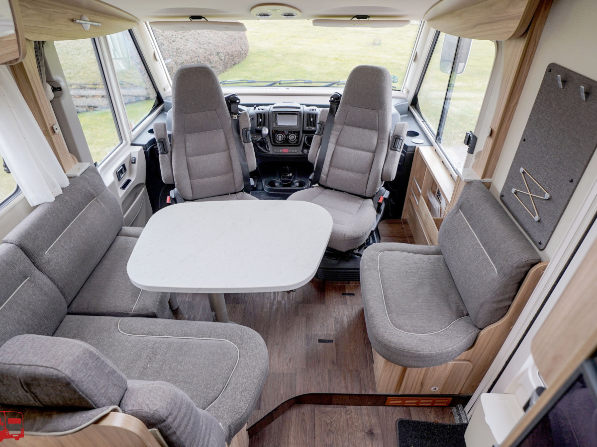 Hymer B 678 CL Långbäddar Automat ALDE KAMPANJ, bild 6 av 43