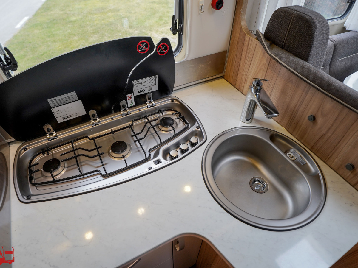 Hymer B 678 CL Långbäddar Automat ALDE KAMPANJ, bild 12 av 43