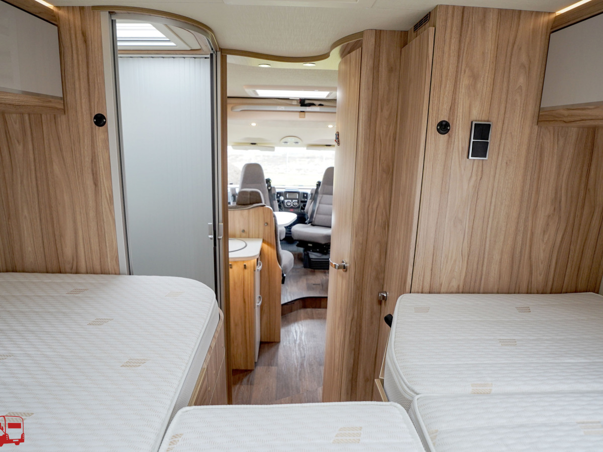 Hymer B 678 CL Långbäddar Automat ALDE KAMPANJ, bild 15 av 43