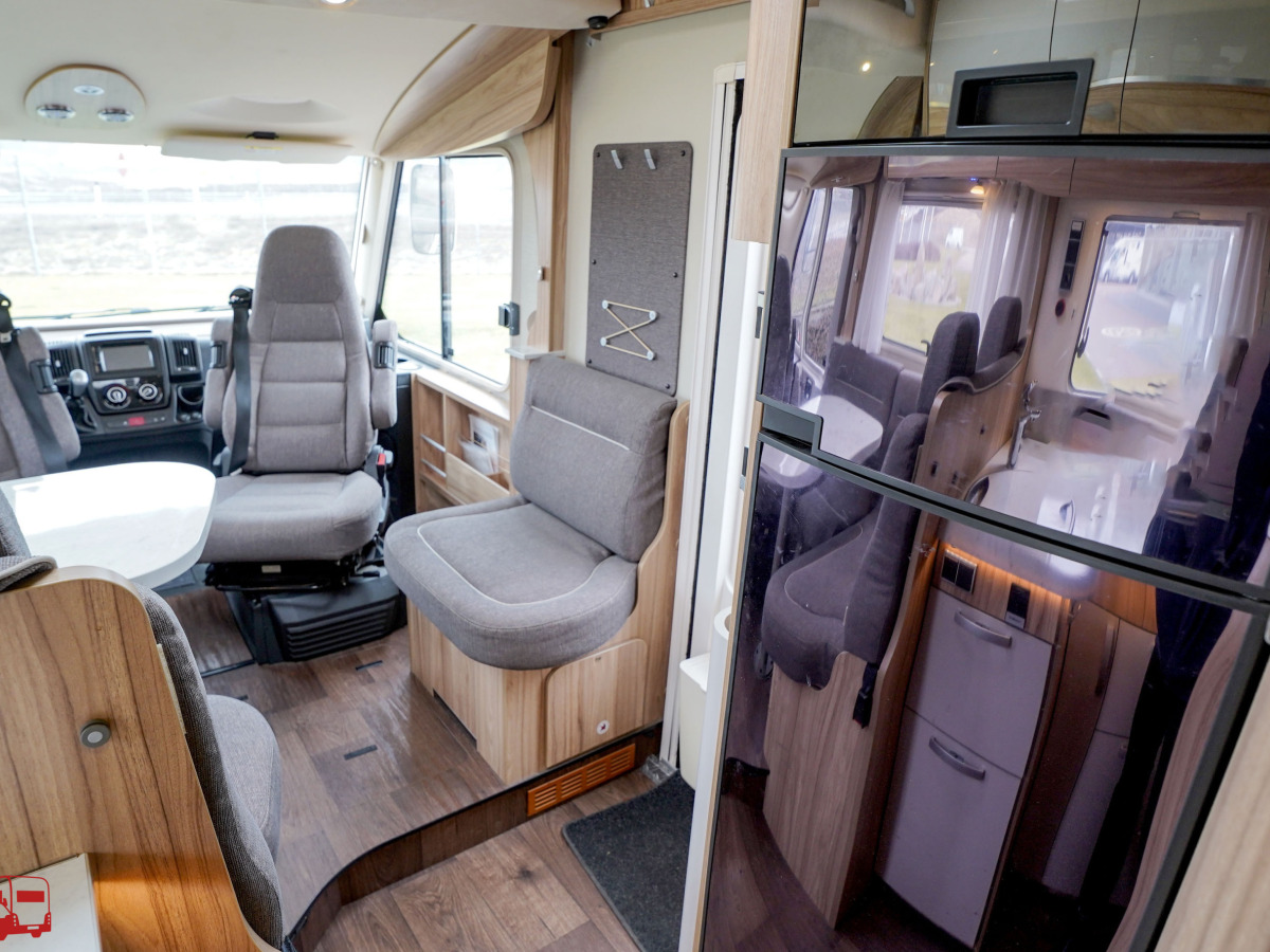 Hymer B 678 CL Långbäddar Automat ALDE KAMPANJ, bild 35 av 43