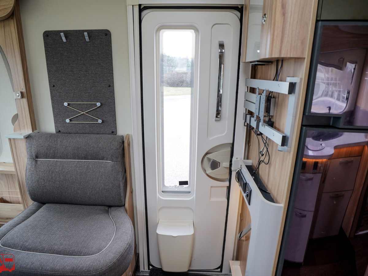 Hymer B 678 CL Långbäddar Automat ALDE KAMPANJ, bild 38 av 43
