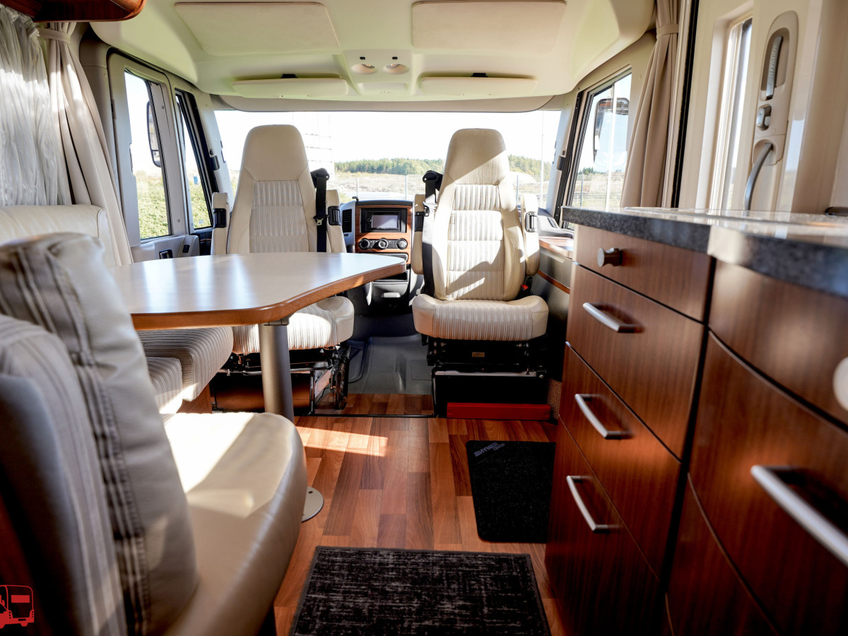 Hymer B 675 SL BEST-LINE Mercedes Automat Långbäddar, bild 18 av 42