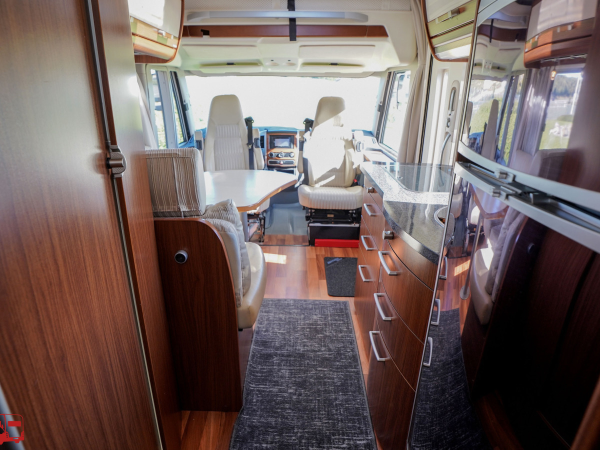 Hymer B 675 SL BEST-LINE Mercedes Automat Långbäddar, bild 16 av 42