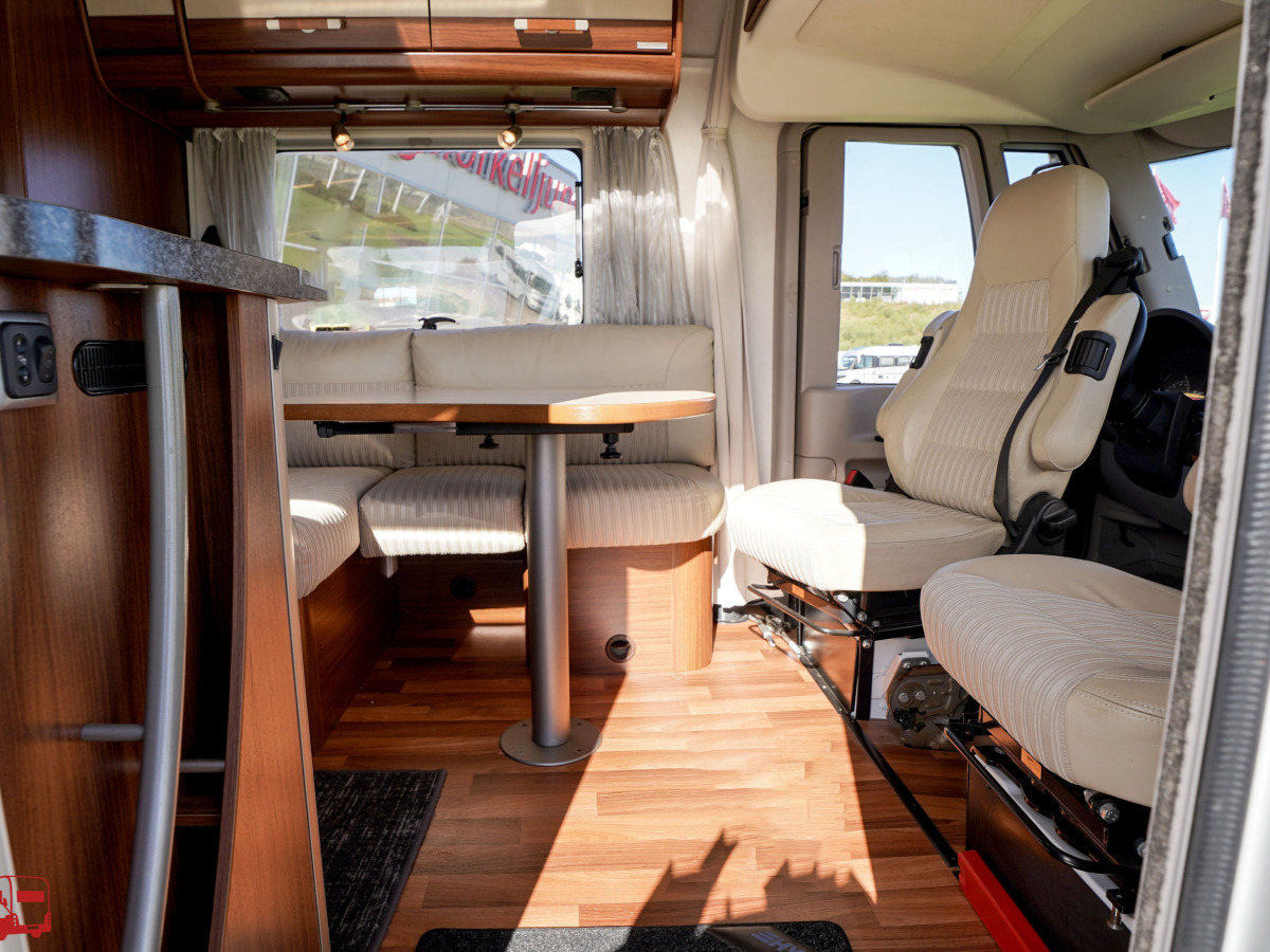 Hymer B 675 SL BEST-LINE Mercedes Automat Långbäddar, bild 28 av 42
