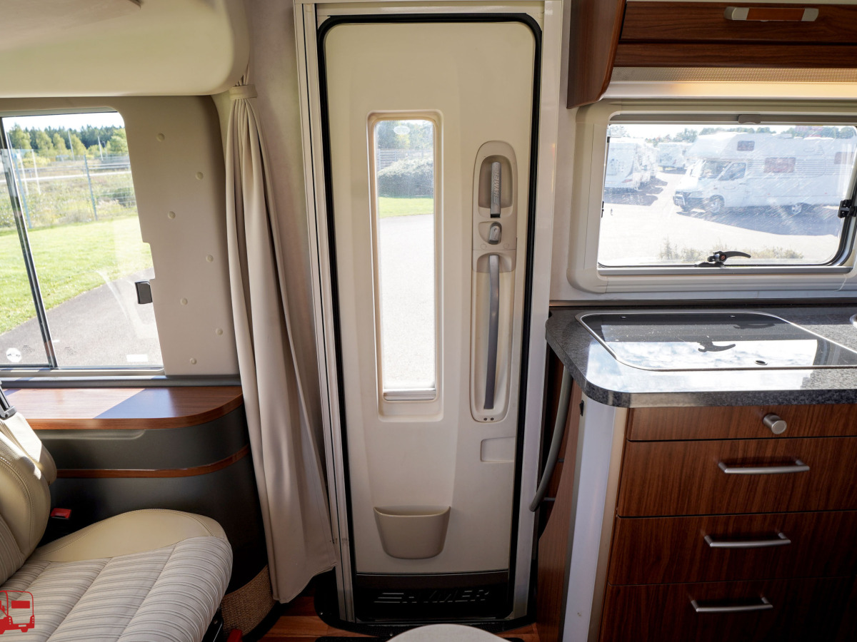 Hymer B 675 SL BEST-LINE Mercedes Automat Långbäddar, bild 20 av 42