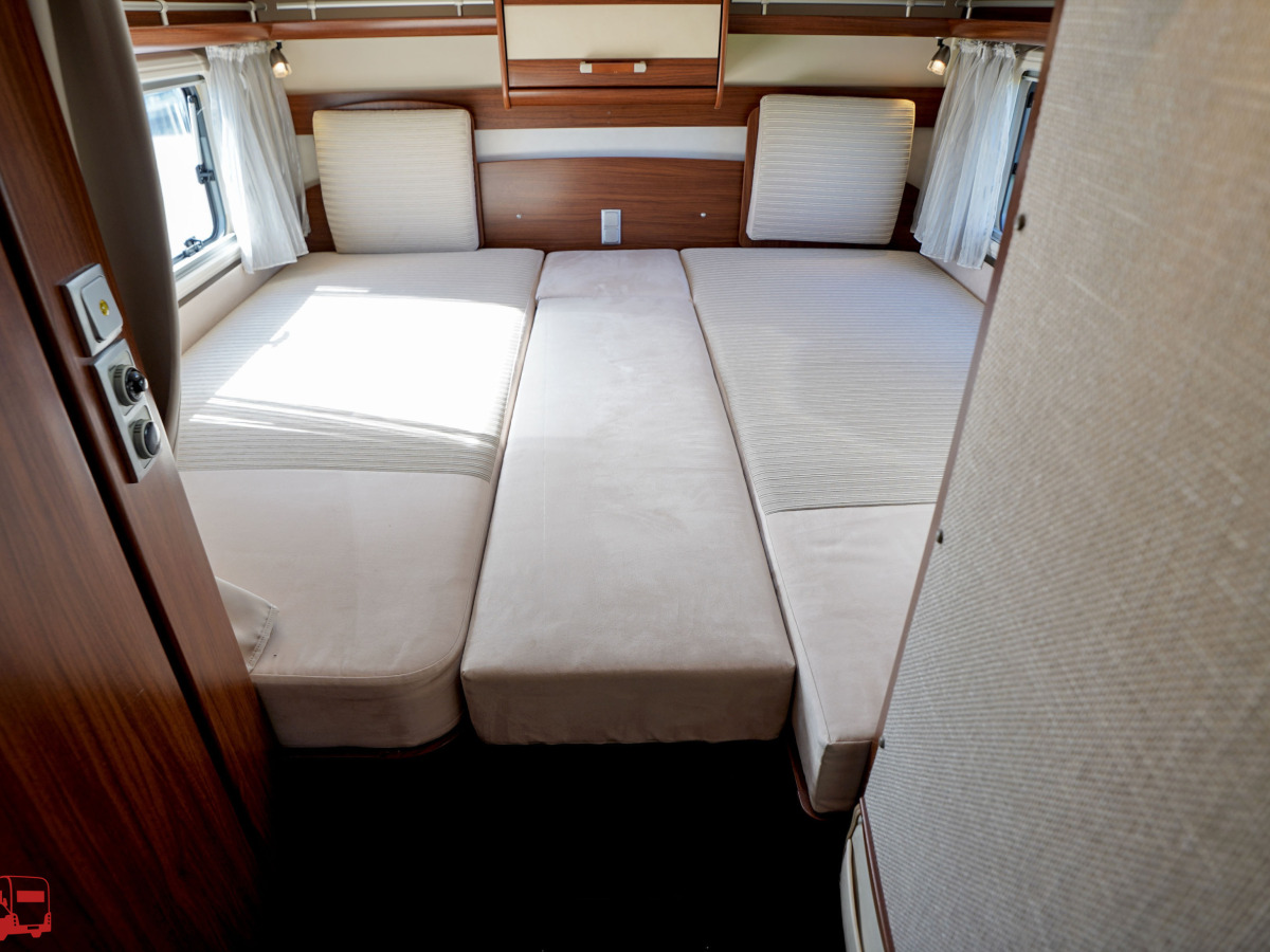 Hymer B 675 SL BEST-LINE Mercedes Automat Långbäddar, bild 14 av 42