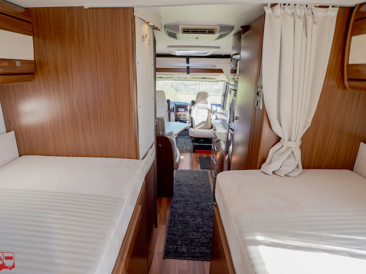 Hymer B 675 SL BEST-LINE Mercedes Automat Långbäddar, bild 15 av 42