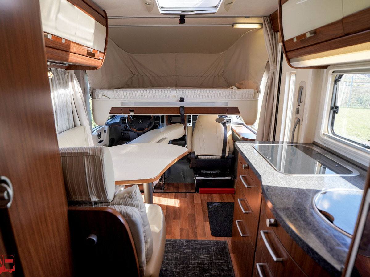 Hymer B 675 SL BEST-LINE Mercedes Automat Långbäddar, bild 17 av 42