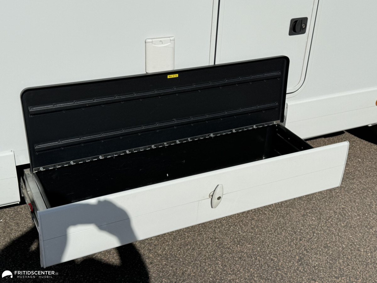 KABE Travel Master Royal X 780 LXL *Hydrauliska stödben / AC mm*, bild 29 av 39