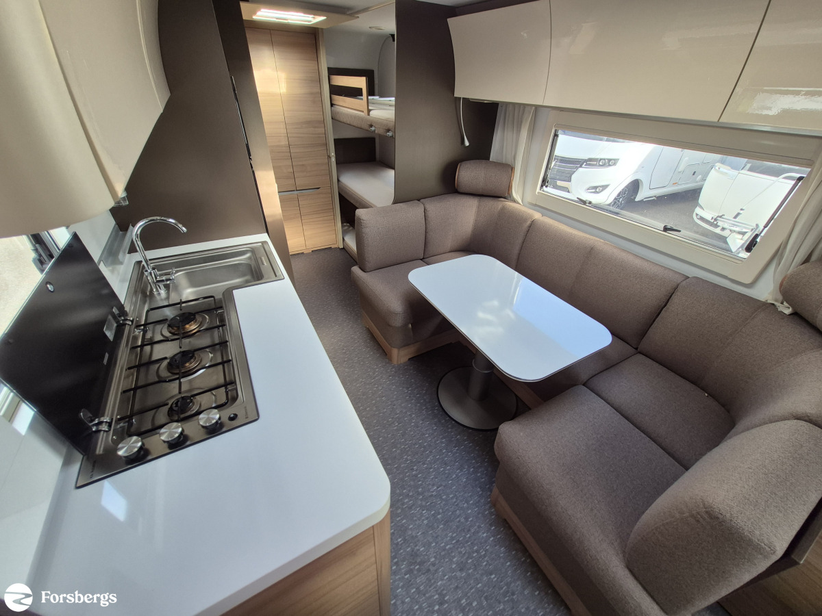Adria Alpina 663 PT inkl. förtält - 3.95 ränta utökad garanti, bild 10 av 17