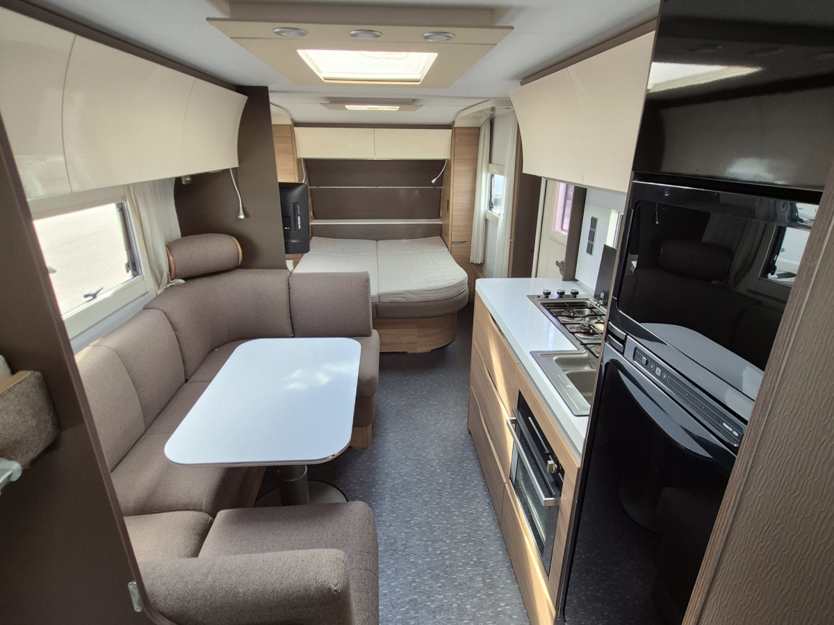 Adria Alpina 663 PT inkl. förtält - 3.95 ränta utökad garanti, bild 15 av 17