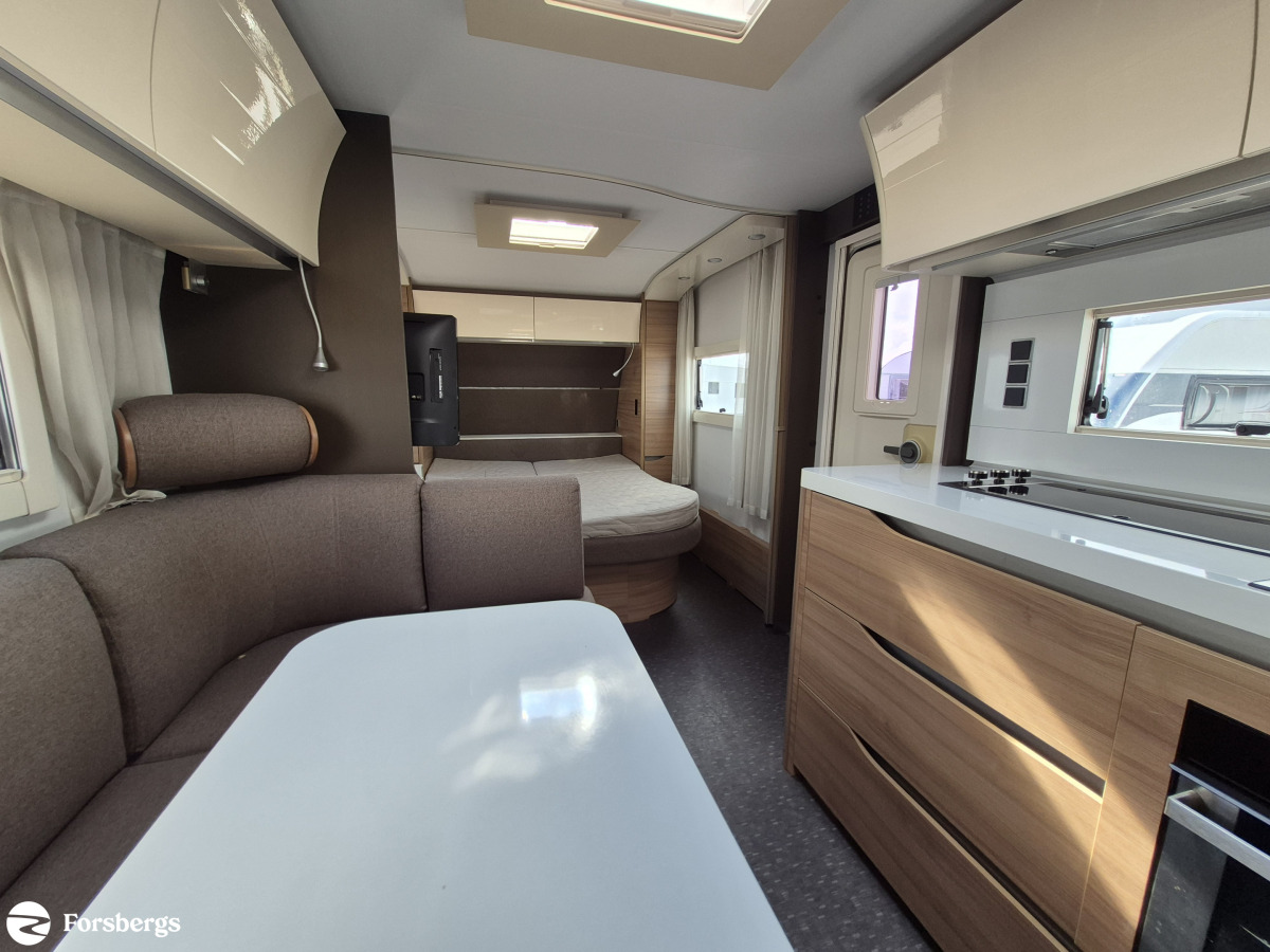 Adria Alpina 663 PT inkl. förtält - 3.95 ränta utökad garanti, bild 16 av 17