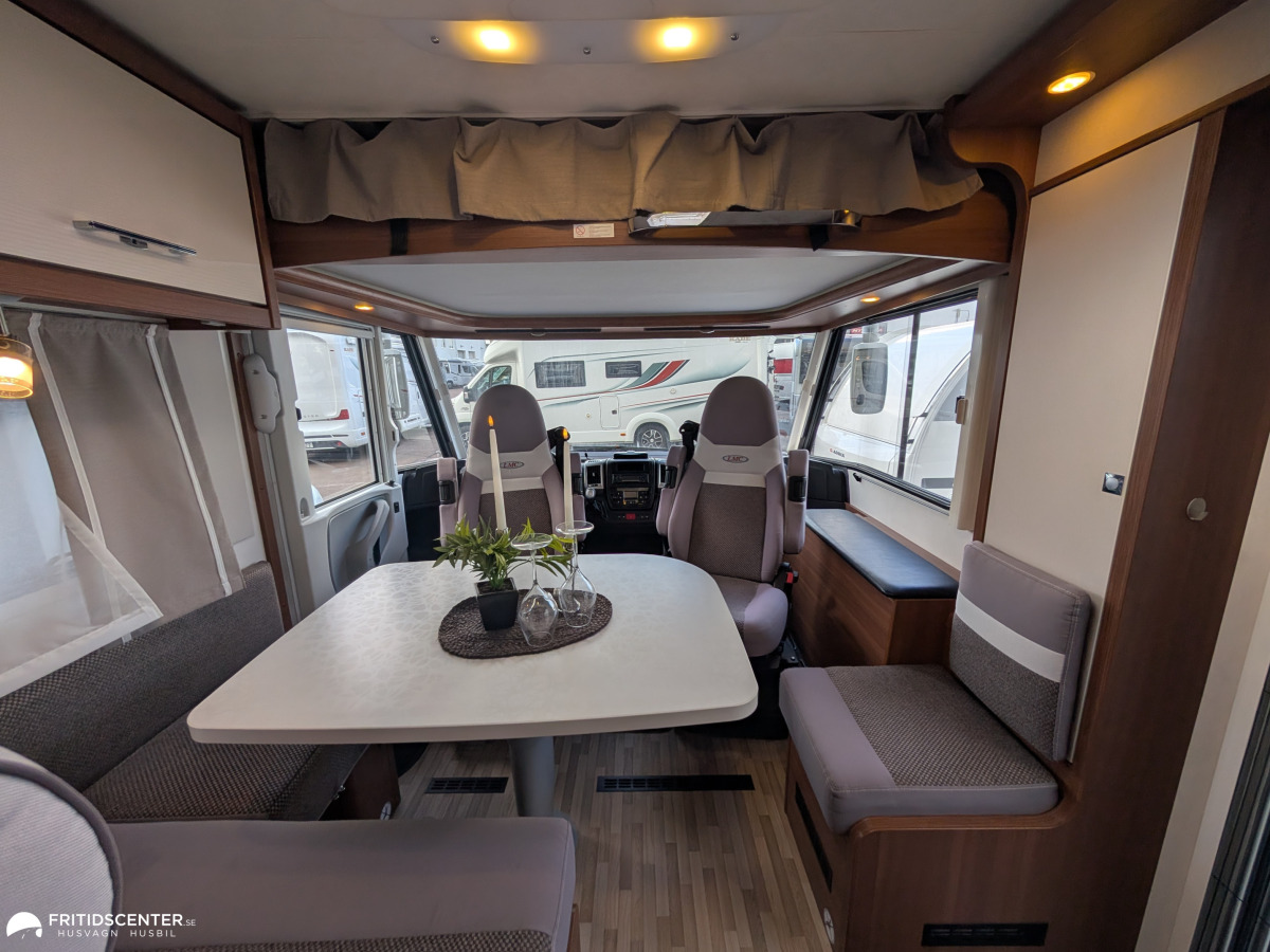 LMC LMC Explorer Sportline I745 * ALDE / Solpanel / Automat, bild 3 av 30