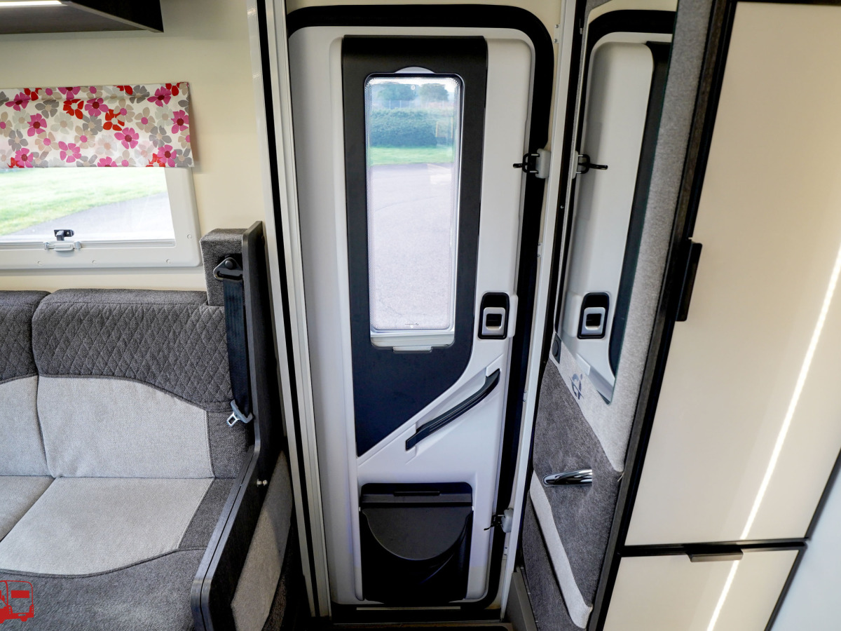 CI MAGIS 87 XT Långbäddar Automat Face to face AC x2 KAMPANJ, bild 19 av 44