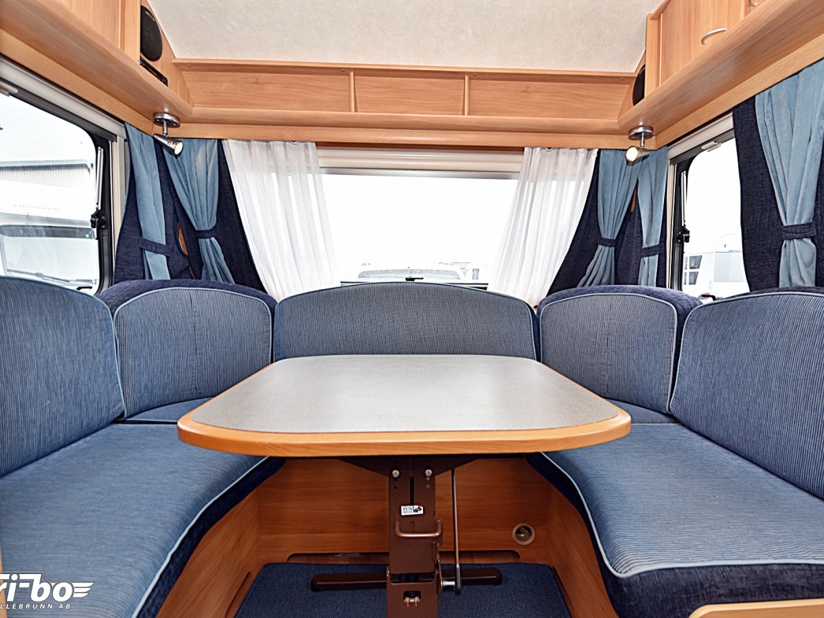 Adria 502 UL Adiva, Långbäddar, bild 5 av 22