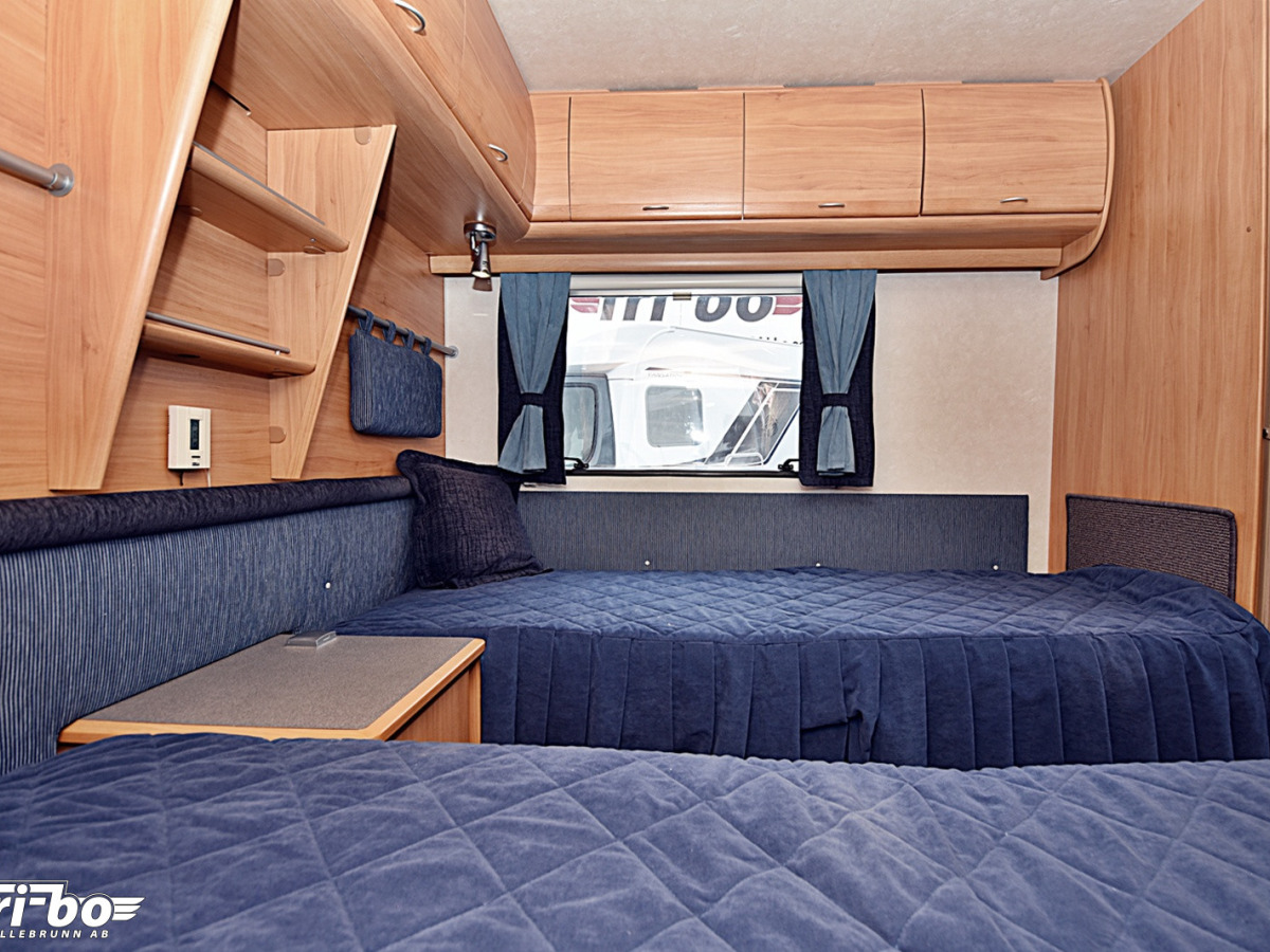 Adria 502 UL Adiva, Långbäddar, bild 12 av 22