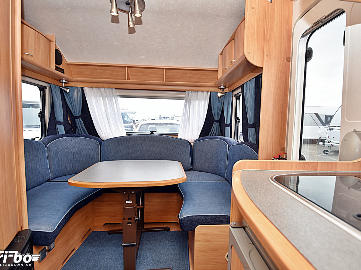 Adria 502 UL Adiva, Långbäddar, bild 18 av 22