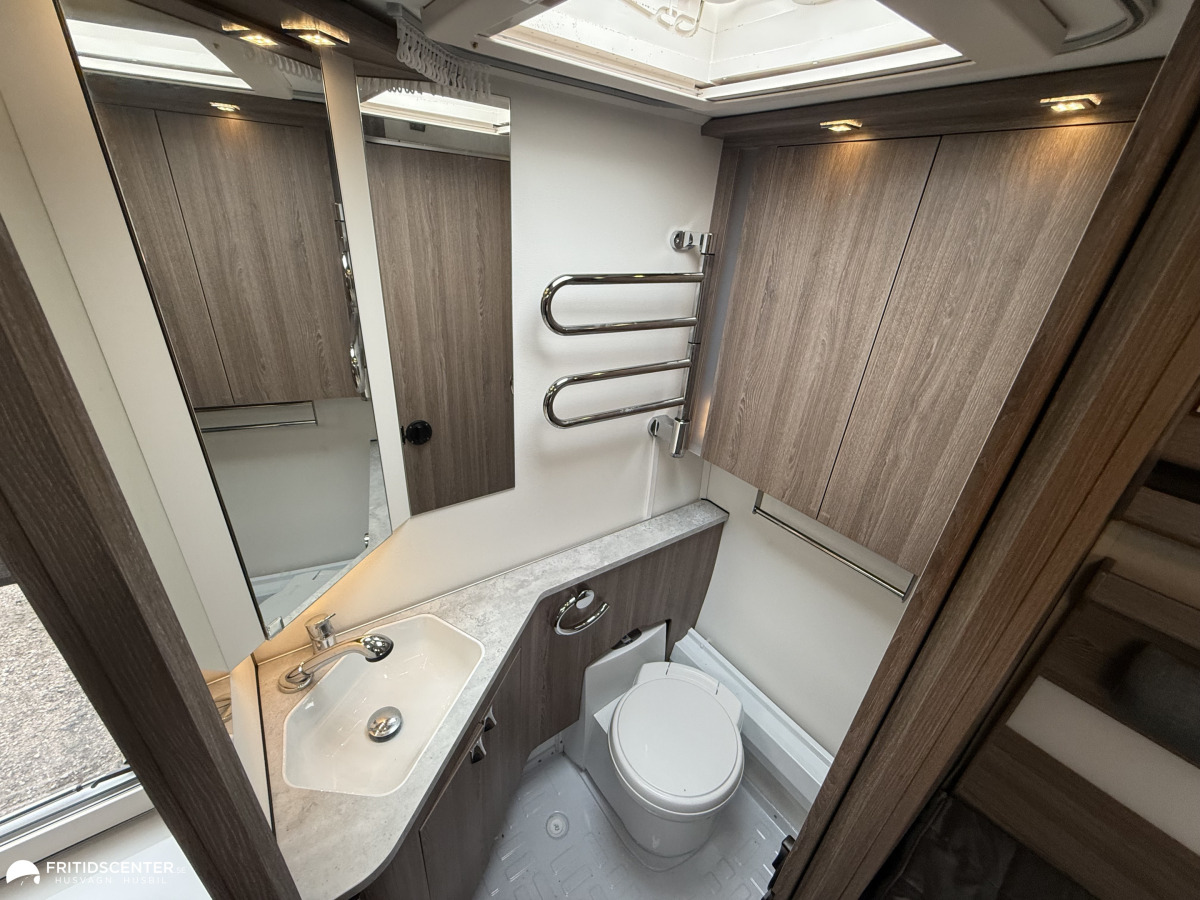 KABE ROYAL 740 GXL KS *Åretrunt komfort* AC / Alde Värme*, bild 15 av 26