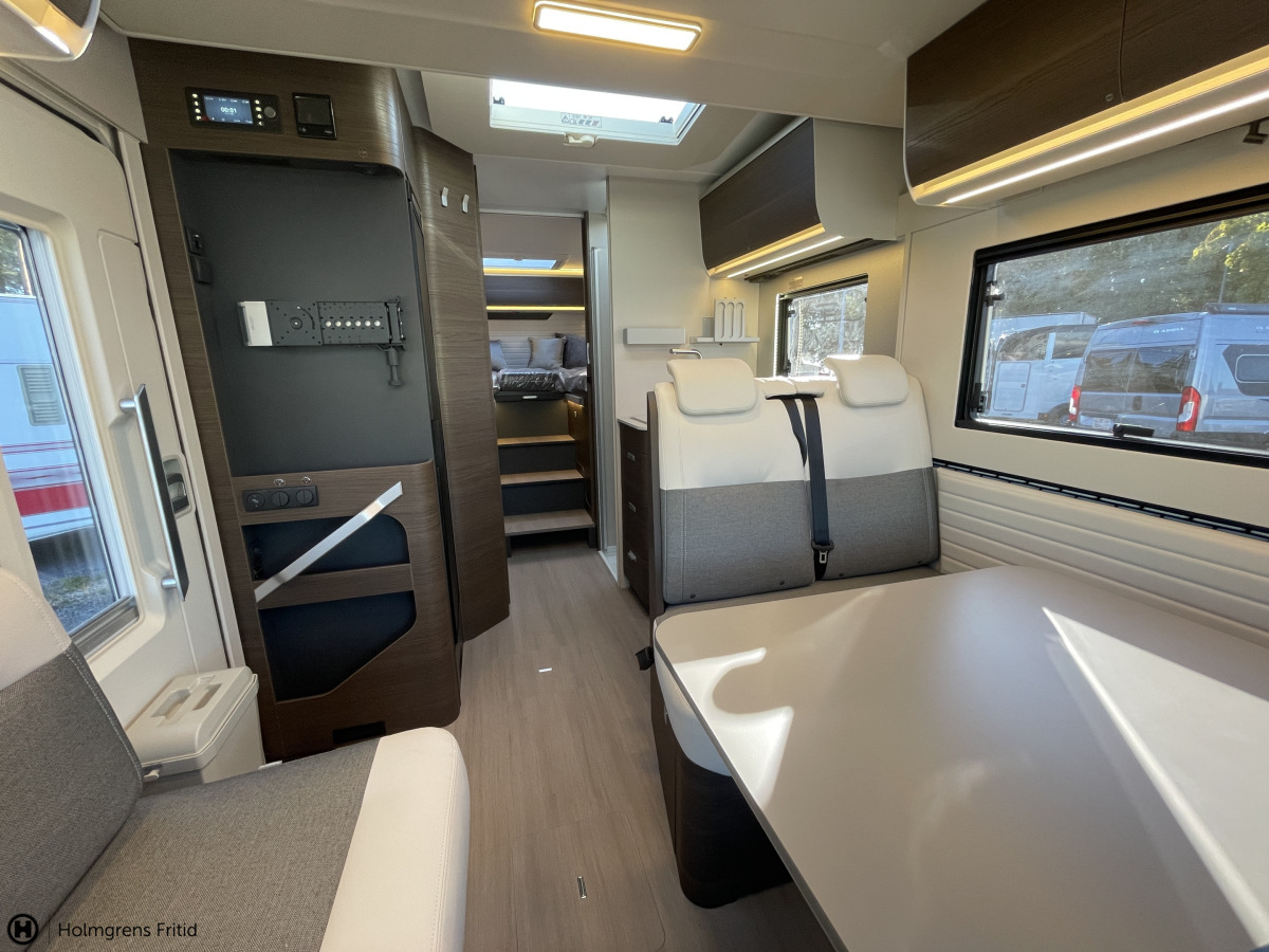 Adria MATRIX SUPREME 670 SL ALDE DIESELVÄRMARE MATRIX PLUSPAKET, bild 9 av 25