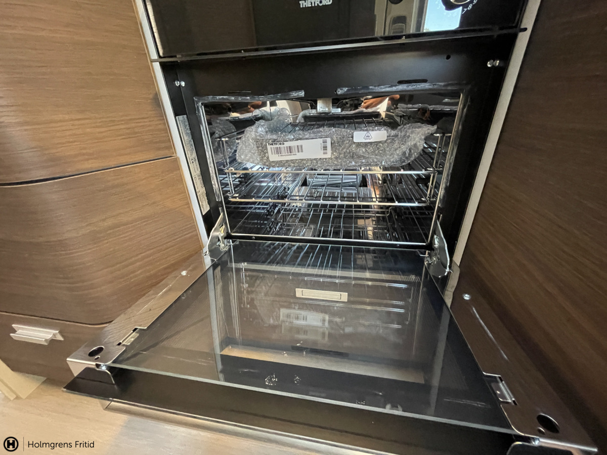 Adria MATRIX SUPREME 670 SL ALDE DIESELVÄRMARE MATRIX PLUSPAKET, bild 13 av 25