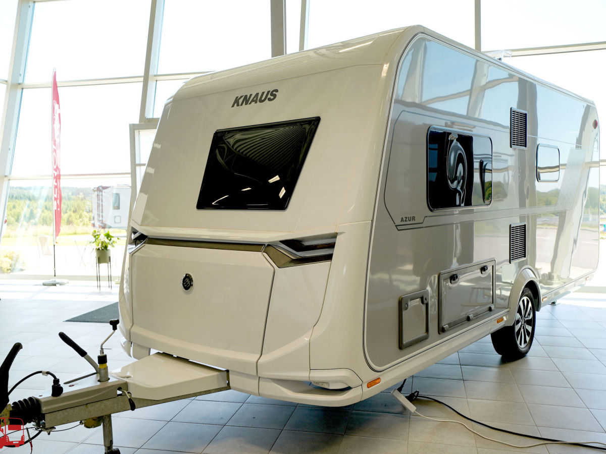 Knaus AZUR 500 FU Fransk säng, bild 4 av 25