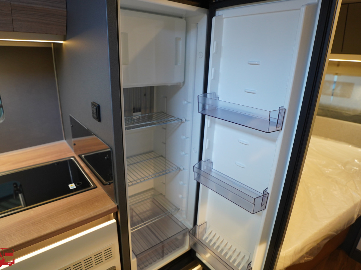 Knaus AZUR 500 FU Fransk säng, bild 24 av 25