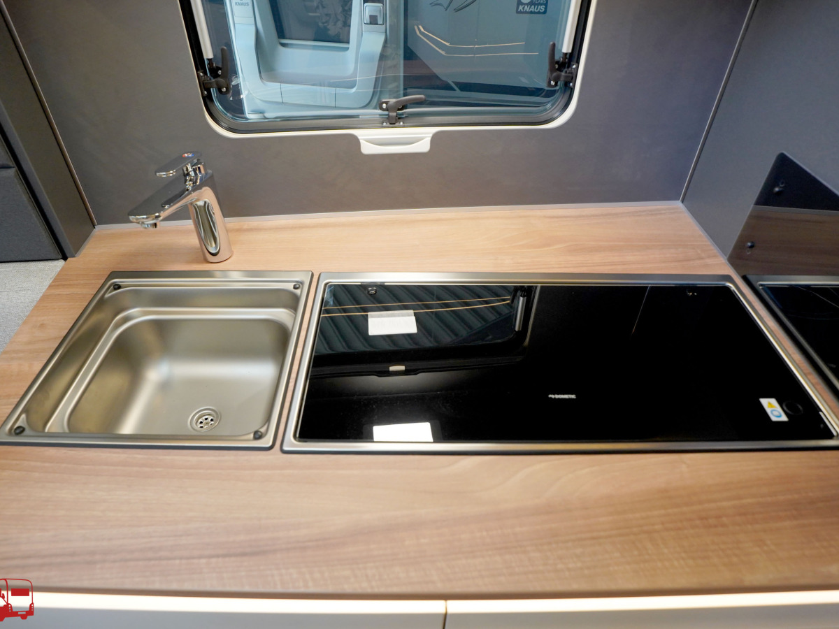 Knaus AZUR 500 FU Fransk säng, bild 11 av 25