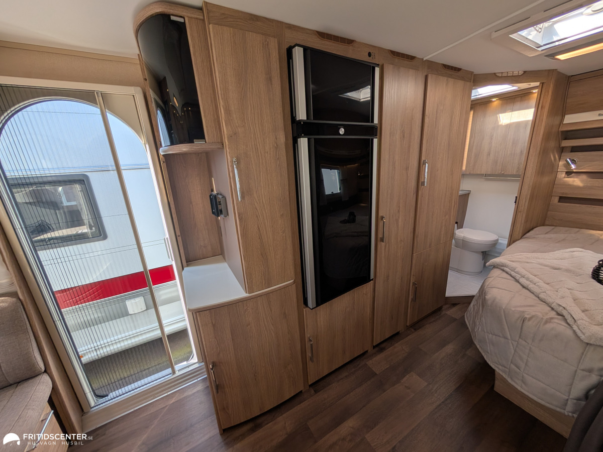 KABE CLASSIC 560 XL KS *Året runt vagn / Förtält, bild 12 av 23