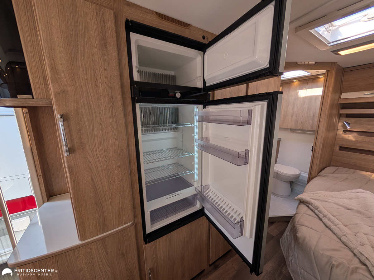 KABE CLASSIC 560 XL KS *Året runt vagn / Förtält, bild 13 av 23