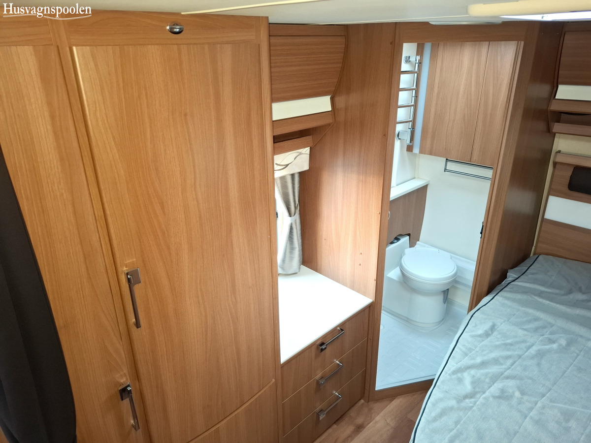 KABE ROYAL 610 DXL KS Dubbelbädd, Ac, Förtält, Ugn, bild 9 av 10