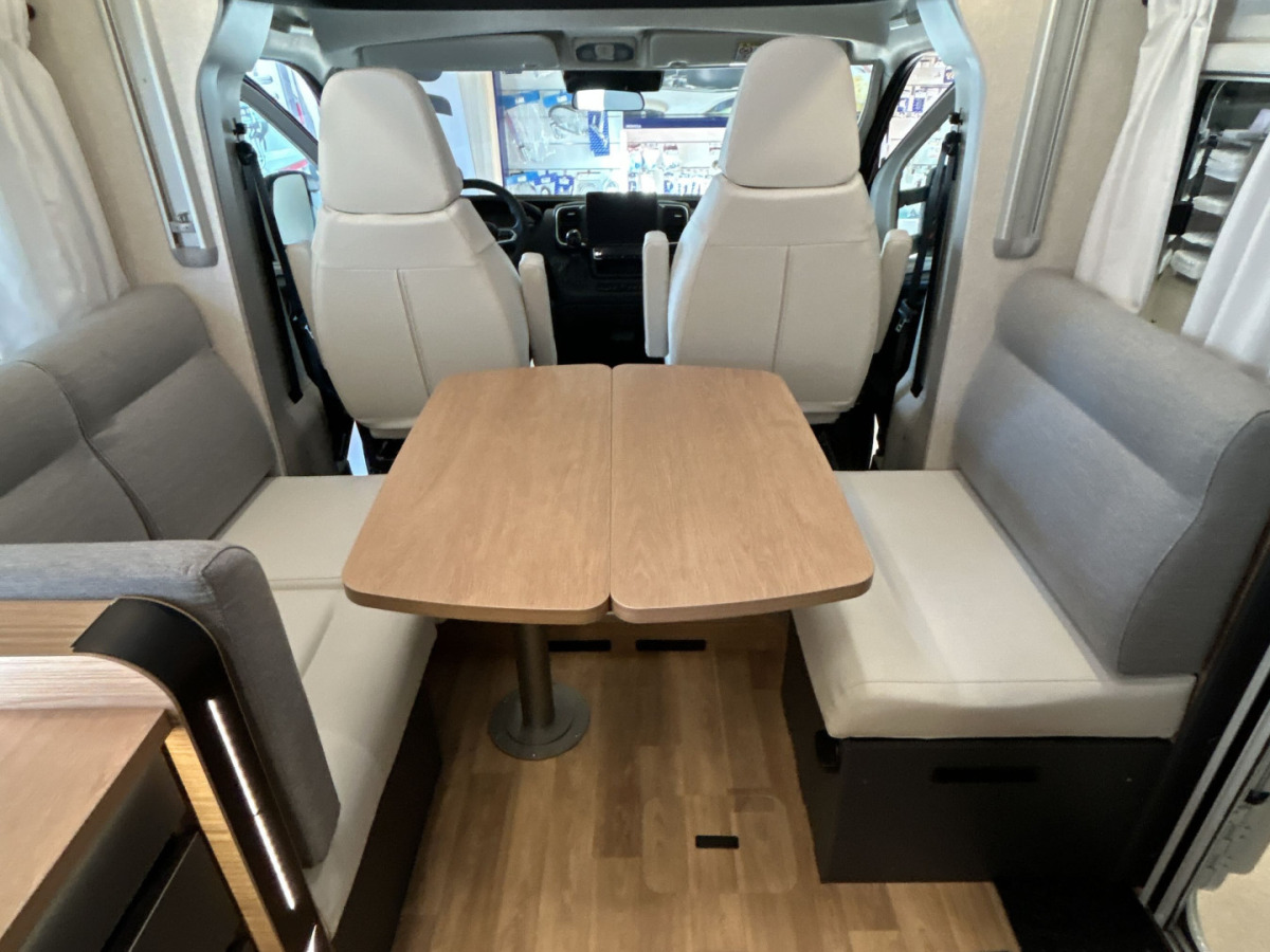 Pilote P740 FGJ Höga Långbäddar med taksäng, bild 20 av 27