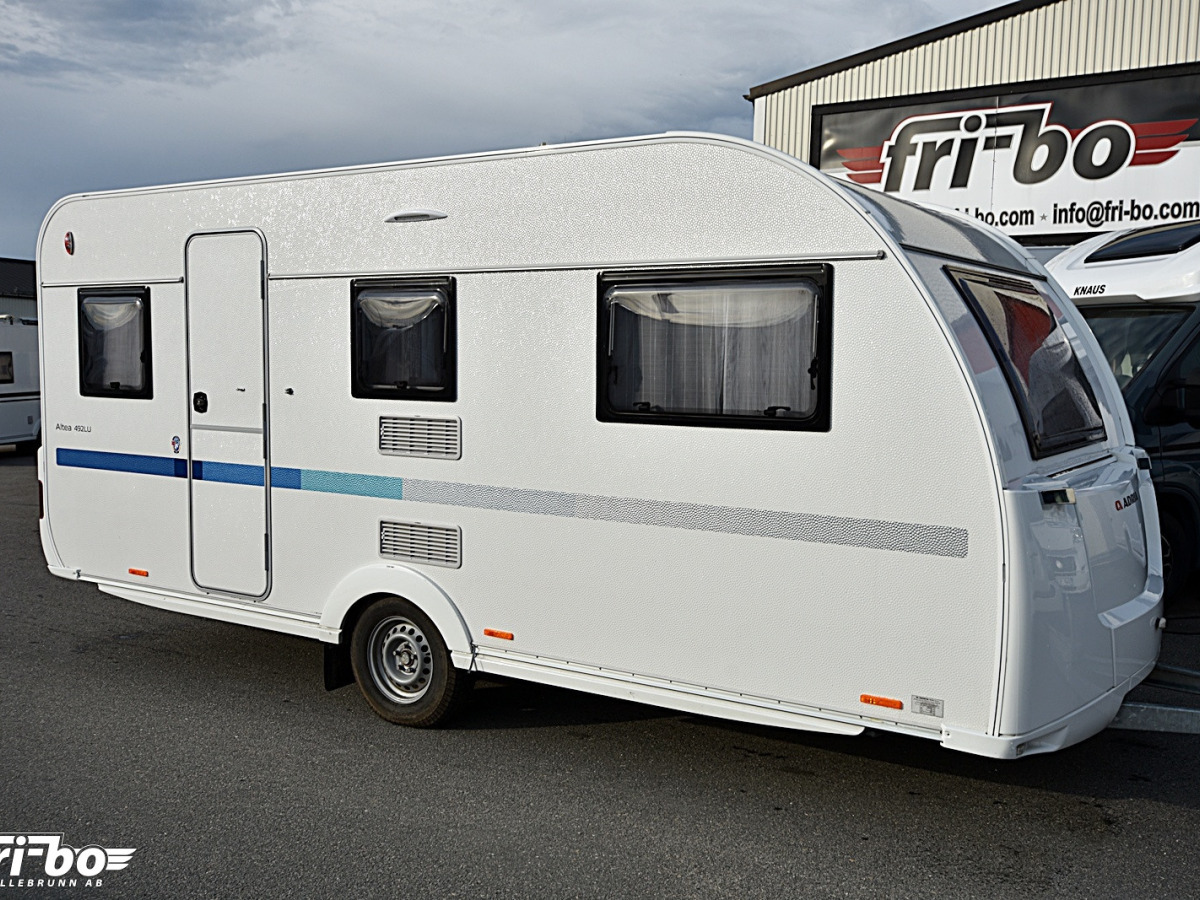 Adria 492 LU Altea, Långbäddar, bild 2 av 24