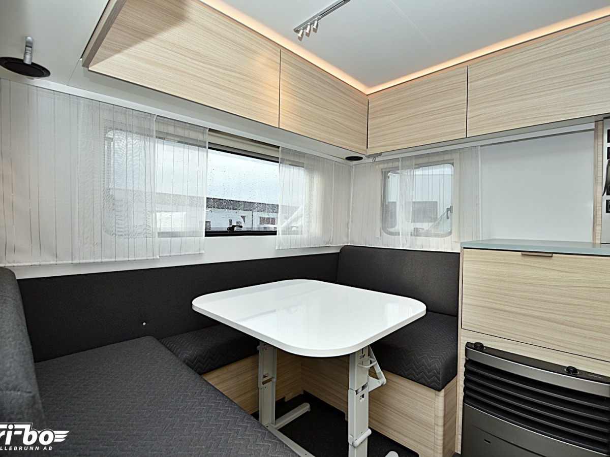 Adria 492 LU Altea, Långbäddar, bild 5 av 24