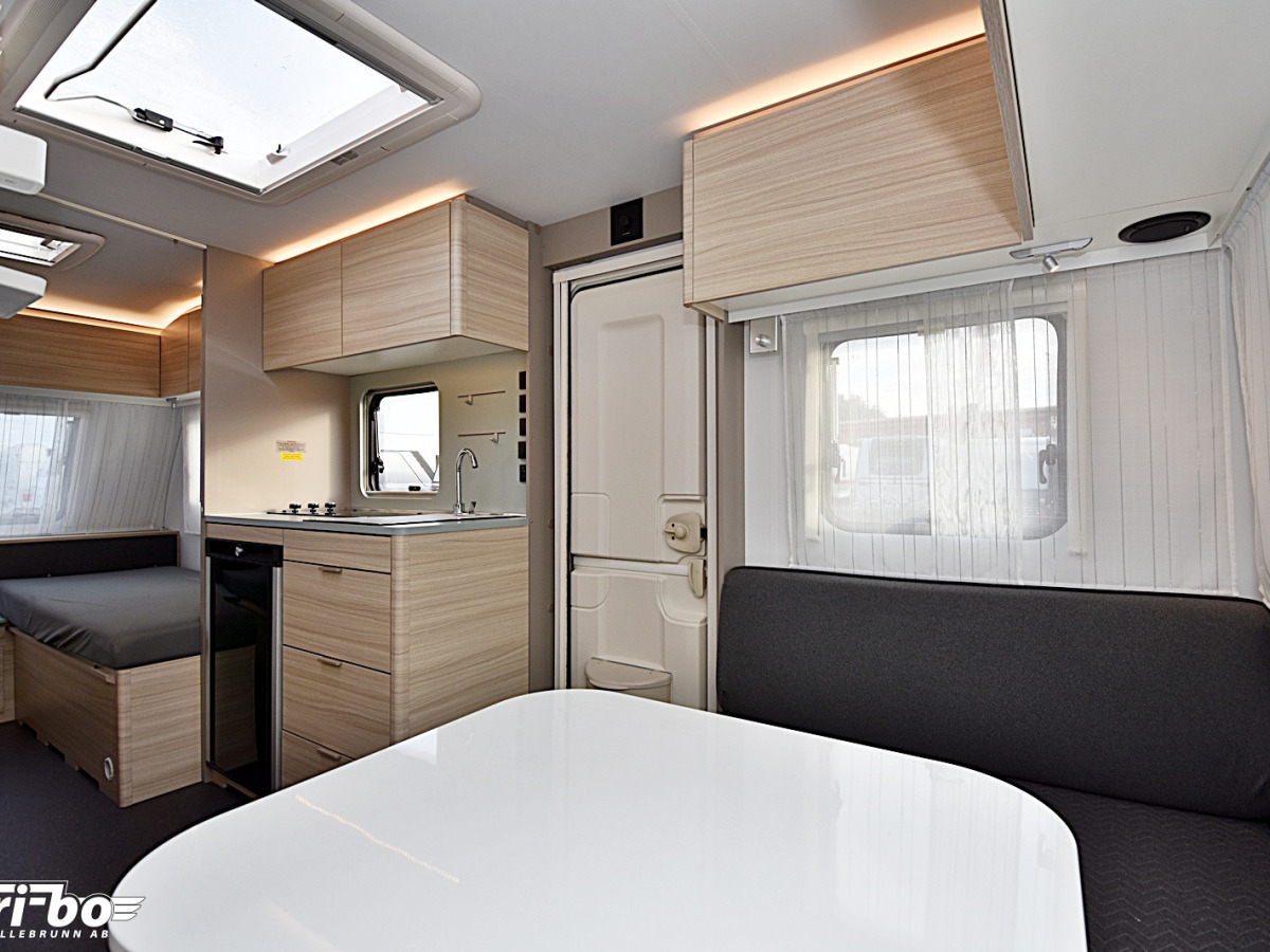 Adria 492 LU Altea, Långbäddar, bild 8 av 24