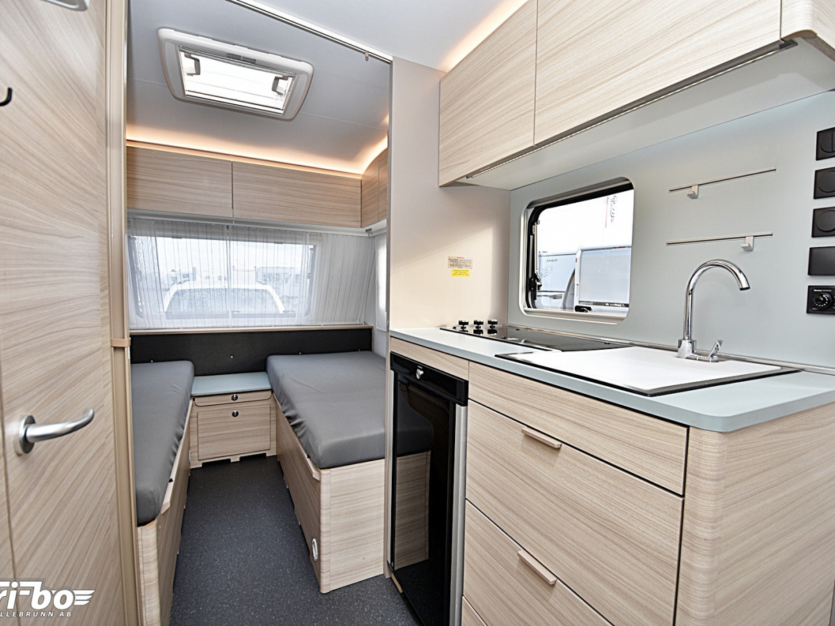 Adria 492 LU Altea, Långbäddar, bild 9 av 24