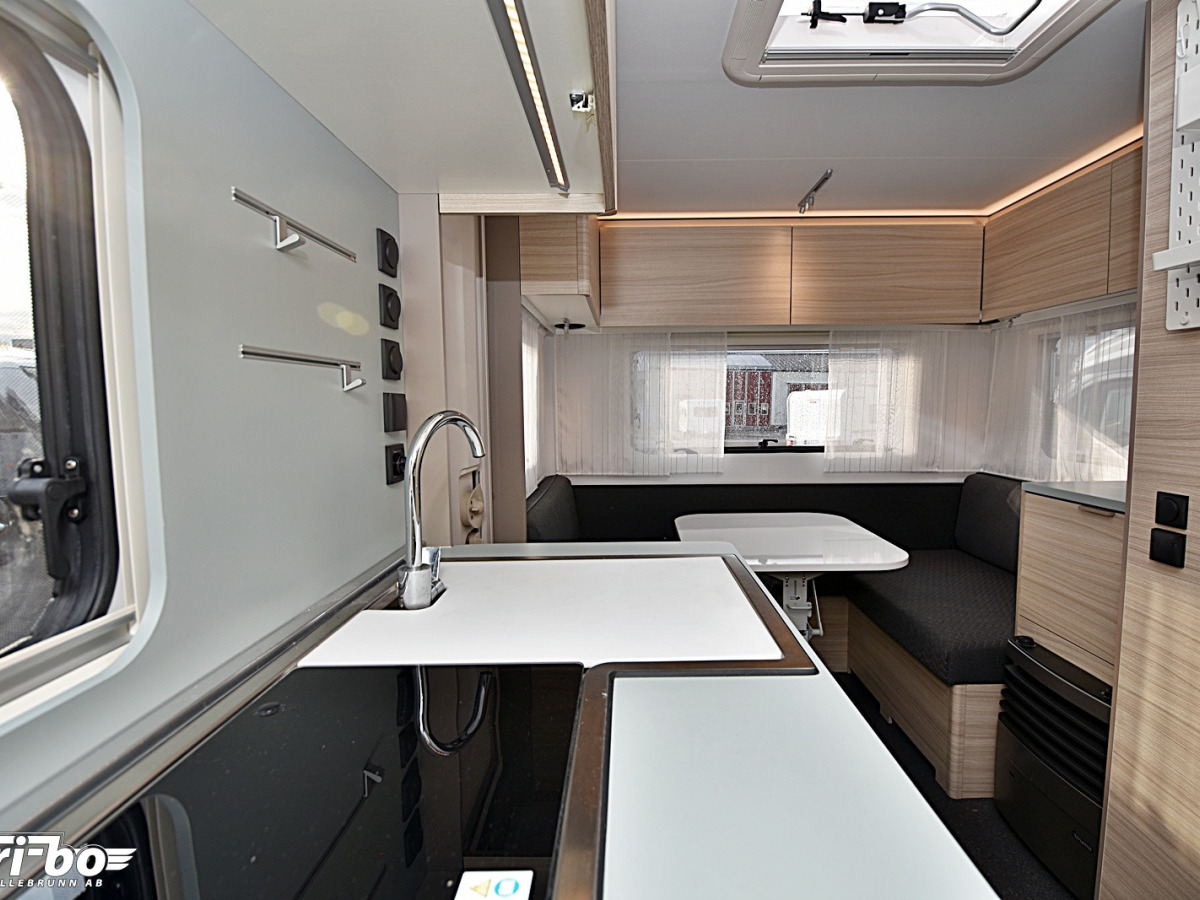 Adria 492 LU Altea, Långbäddar, bild 17 av 24