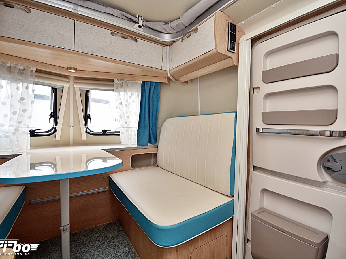 Eriba 530 Touring Ocean Drive, Dubbelbädd, bild 19 av 25