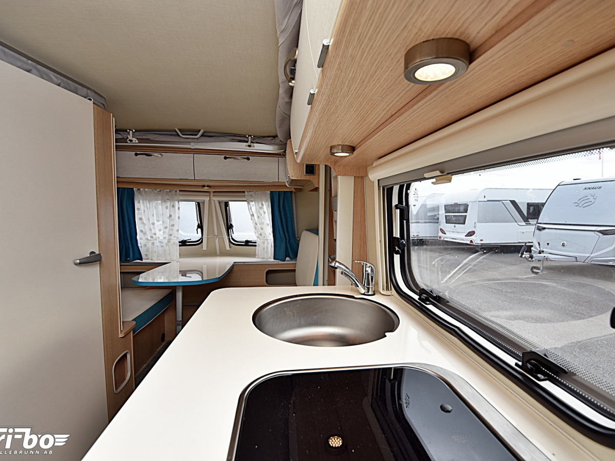 Eriba 530 Touring Ocean Drive, Dubbelbädd, bild 15 av 25