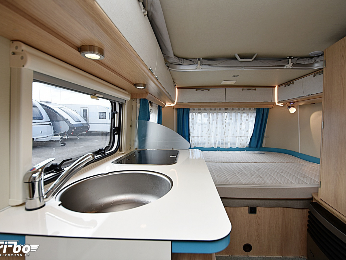 Eriba 530 Touring Ocean Drive, Dubbelbädd, bild 10 av 25