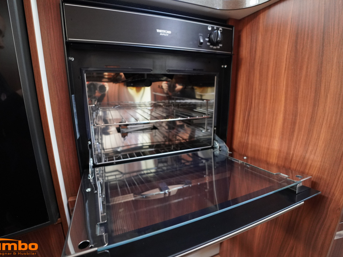 Adria MATRIX SUPREME M 687 SL Alde 2xAC, bild 10 av 25