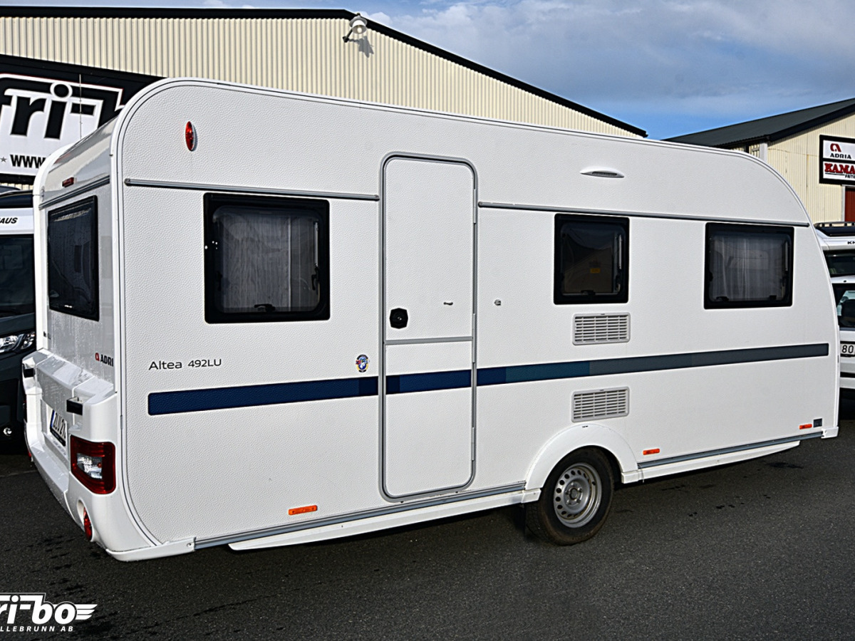 Adria 492 LU Altea, Långbäddar, bild 21 av 24