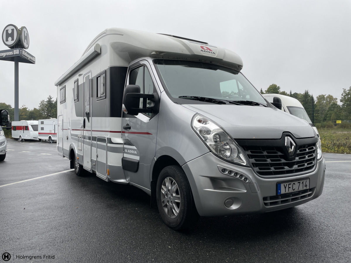 Adria MATRIX SUPREME M 687 SL, bild 1 av 12