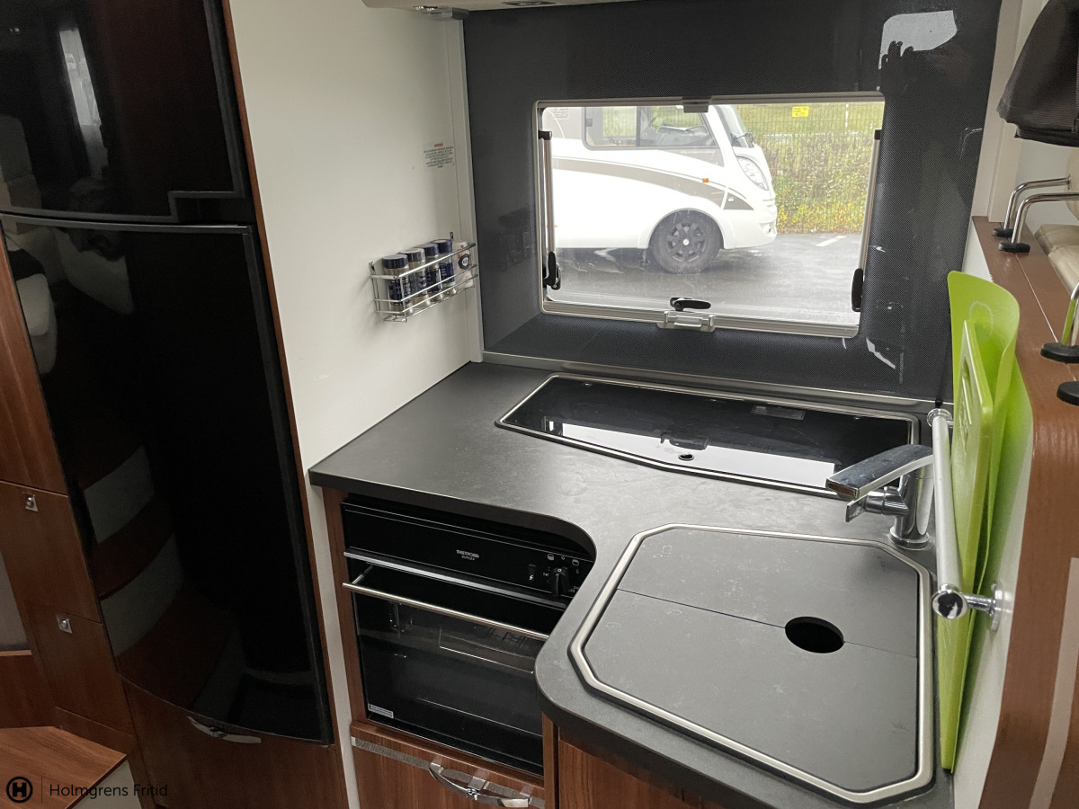 Adria MATRIX SUPREME M 687 SL, bild 7 av 12