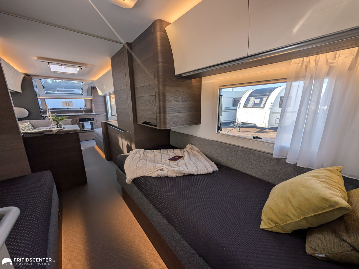 Adria ALPINA 753 HT *Frontkök / Året runt / Stort badrum, bild 23 av 29