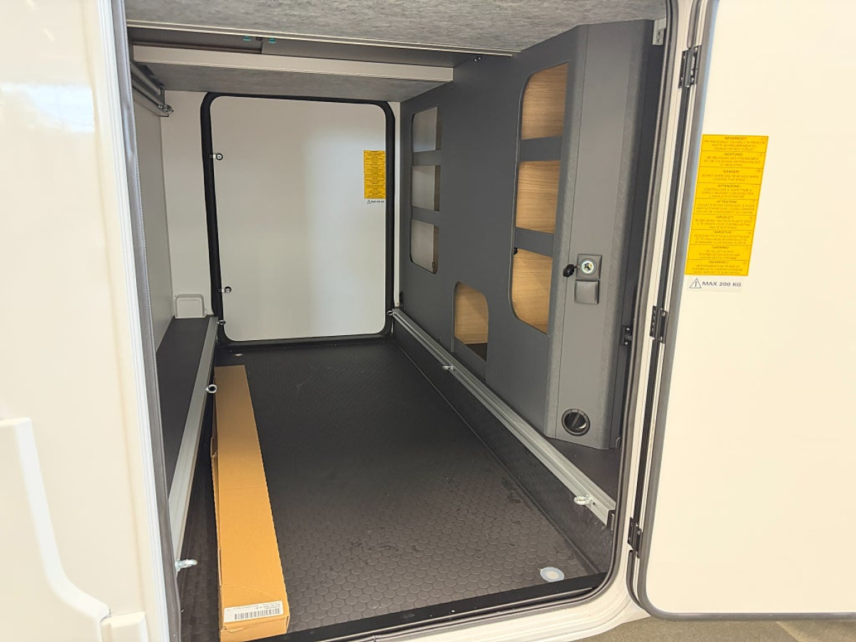 Adria Matrix 670 SL Selekt *Dieselvärmare*Långbädd*Taksäng*, bild 20 av 21