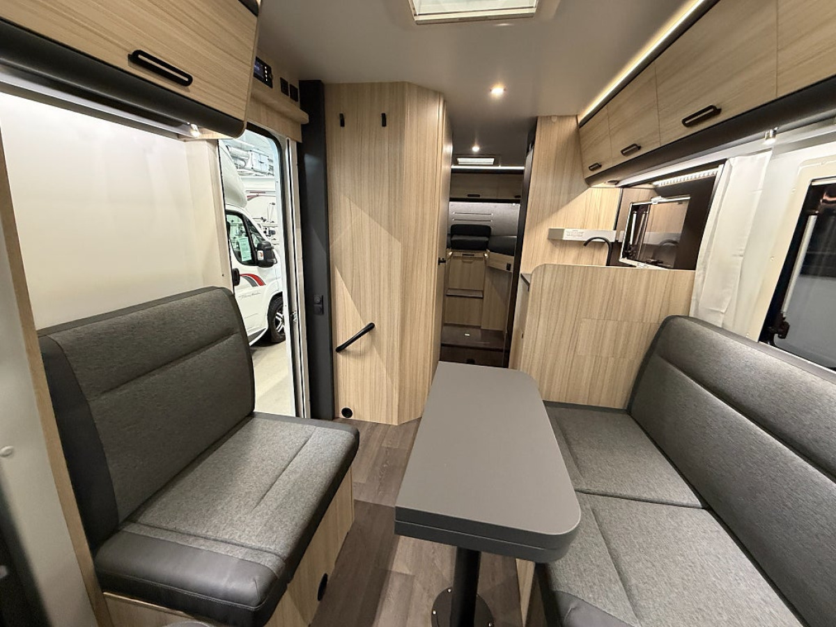 Sun Living C 70 DL *Långbädd*Dieselvärmare*, bild 8 av 19