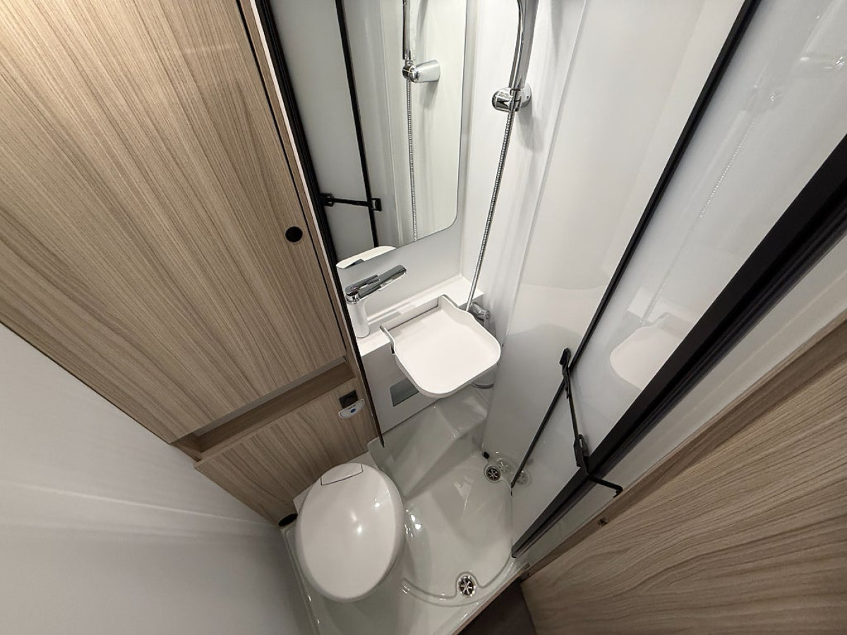 Sun Living C 70 DL *Långbädd*Dieselvärmare*, bild 15 av 19