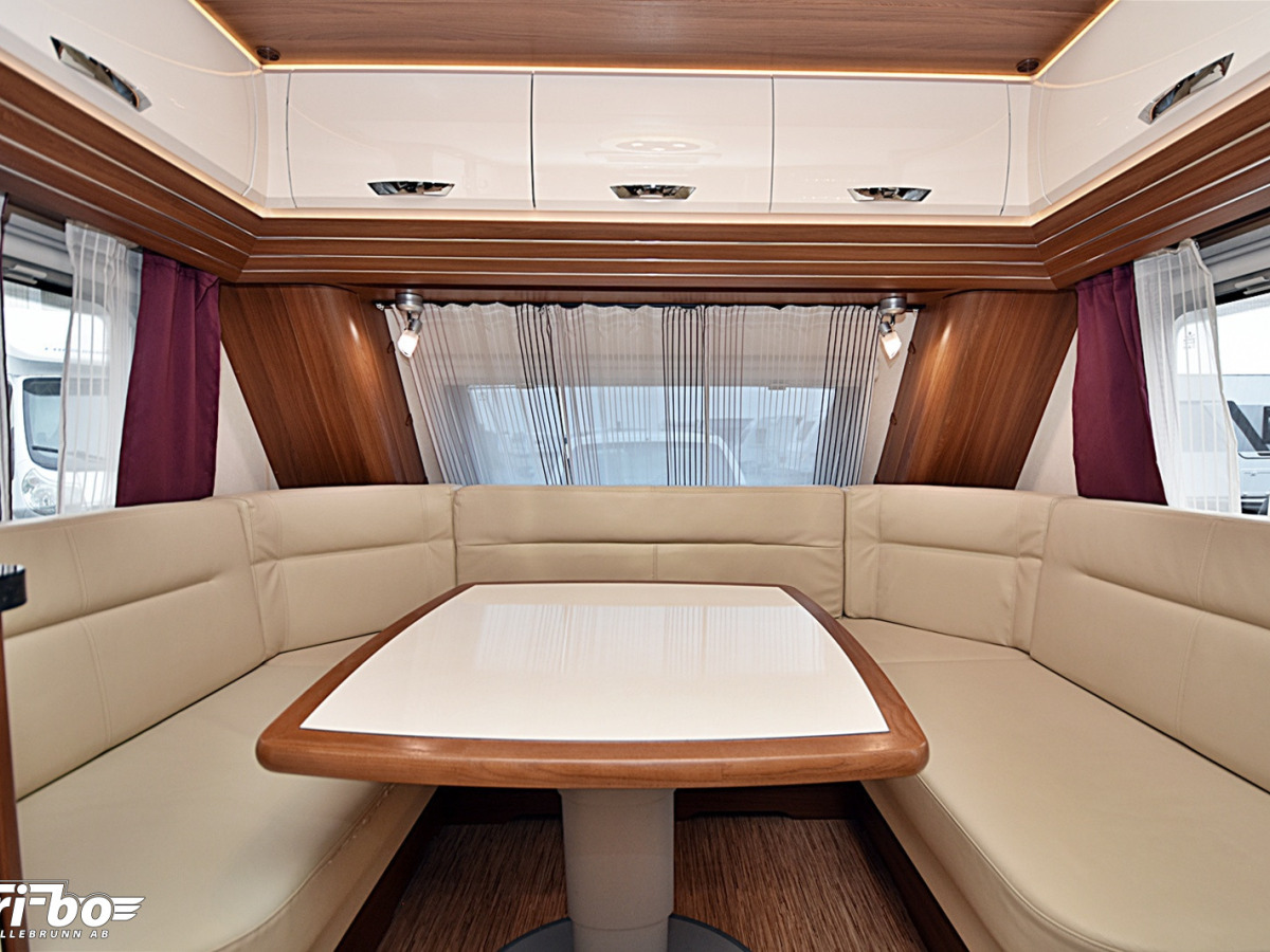 Hobby 560 WLU Premium, Långbäddar, bild 6 av 26