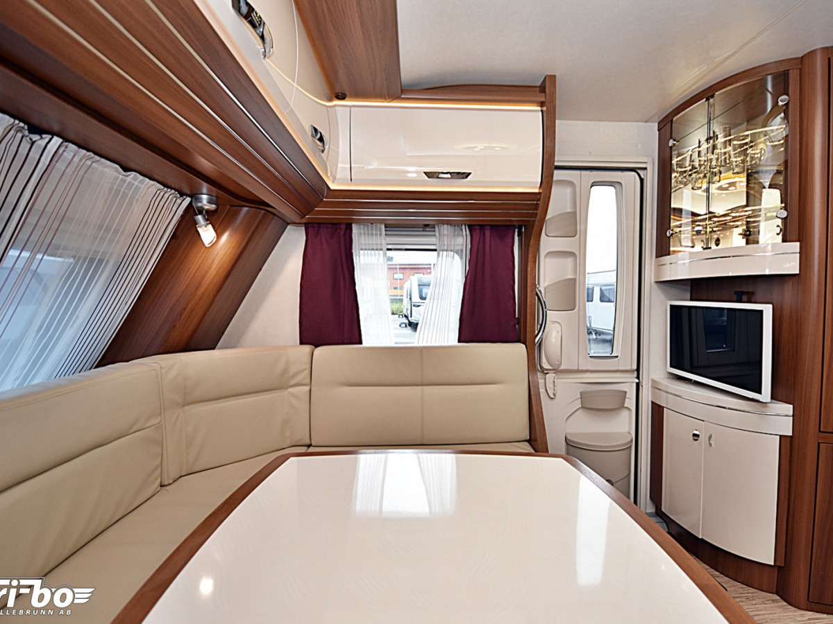 Hobby 560 WLU Premium, Långbäddar, bild 7 av 26