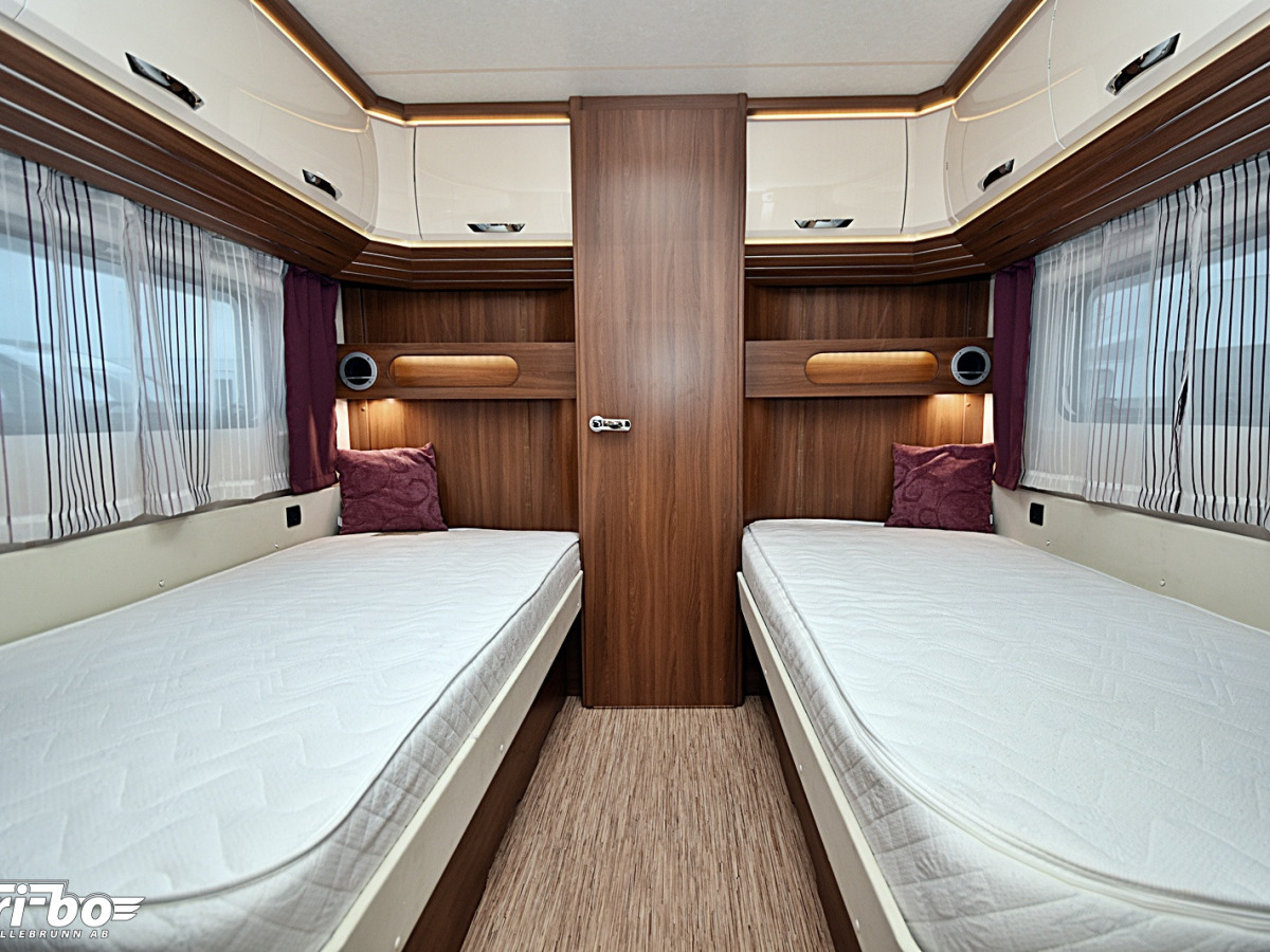 Hobby 560 WLU Premium, Långbäddar, bild 14 av 26